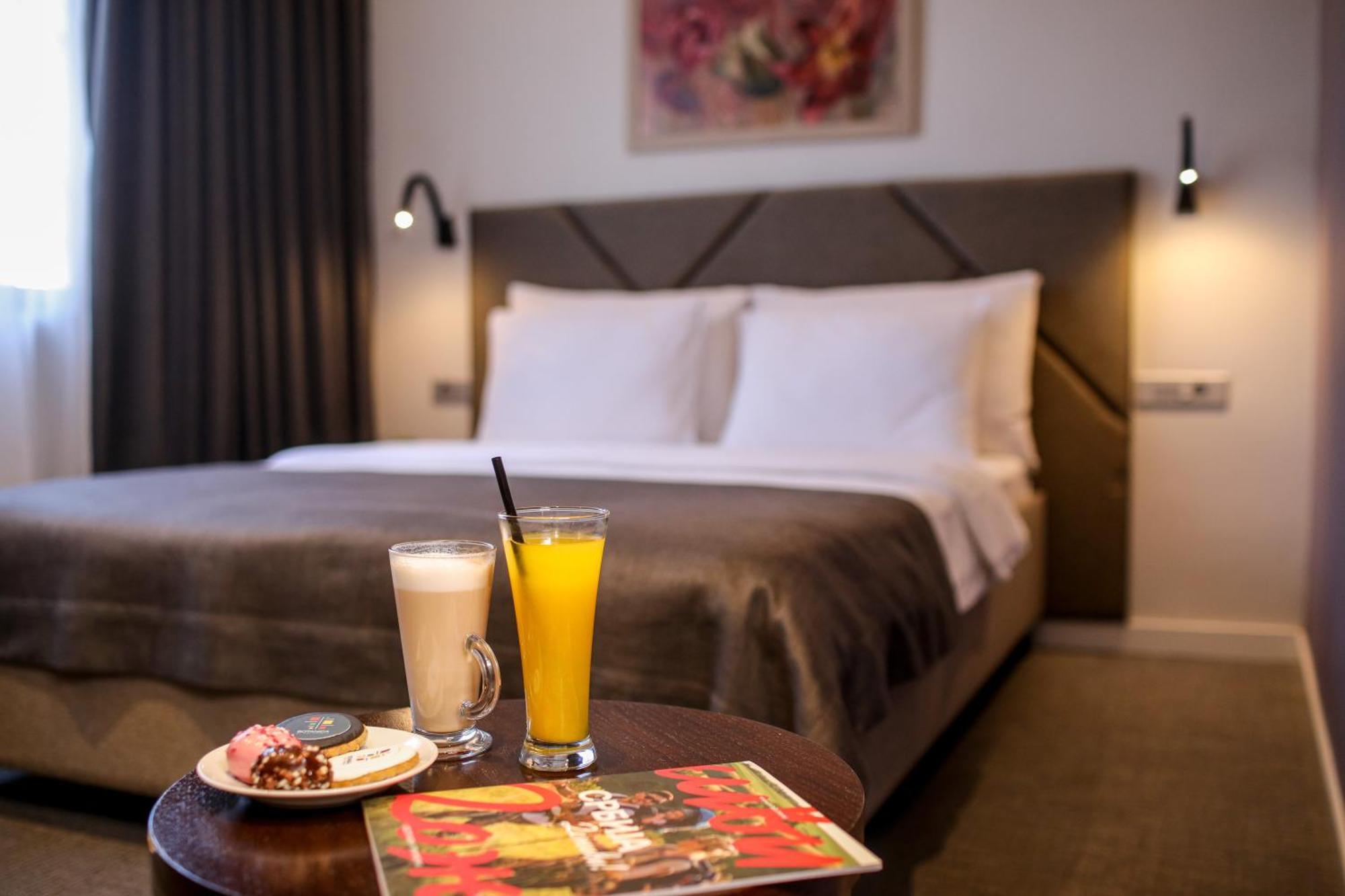 Hotel Botanica Белград Экстерьер фото